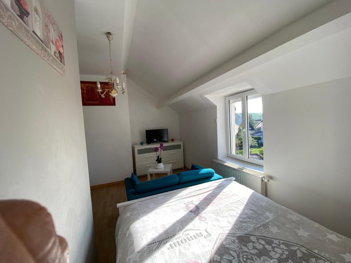 Montry J & C Vacation Home 8 Minutes By Car To Disneyland מראה חיצוני תמונה